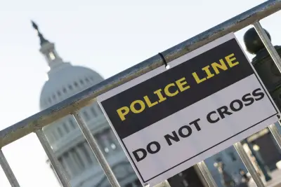 No talks as shutdown continues
