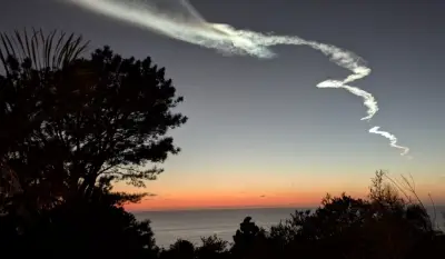 Routine SpaceX launch lights up San Diego sky at dusk
