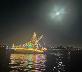 Holiday tradition continues with Mission Bay Parade of Lights