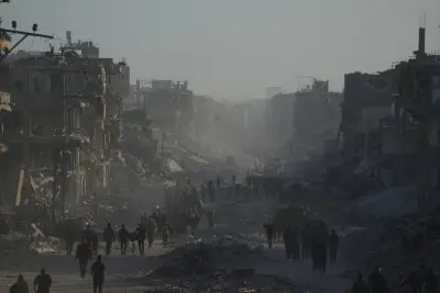 Palestinians return to ruins as aid groups push to scale up deliveries and US troops land in Israel