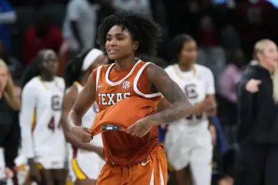 Texas jumps to No. 2 behind UConn in women’s AP Top 25 after beating South Carolina and UCLA