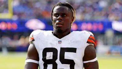 Browns tight end David Njoku elated after not being traded: 'I ain't f---ing leaving'