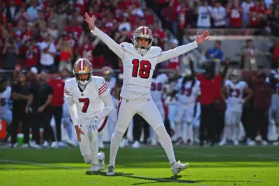 Photos: San Francisco 49ers claim first place in NFC West with 16-15 win over Arizona Cardinals