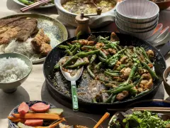 3 culinary tricks that might get you to eat more veggies, according to chef Roy Choi