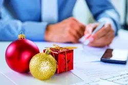 How to find the right gifts for your coworkers