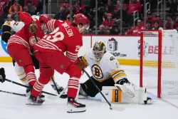 Bruins can’t chase down Red Wings, lose 5-4