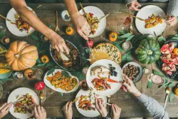 What are some of the mental health benefits of going to a ‘friendsgiving?’ A local psychiatrist weighs in