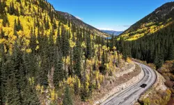 Amid leaf peeper invasion, Colorado town is closed to non-residents