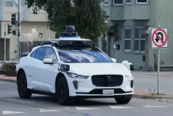 California police pull over a self-driving Waymo for an illegal U-turn, but they can’t ticket