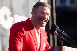 Julian Edelman and Bill Parcells inducted into New England Patriots Hall of Fame