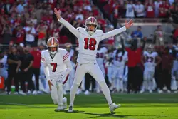 Photos: San Francisco 49ers claim first place in NFC West with 16-15 win over Arizona Cardinals
