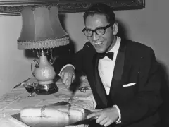 Tom Lehrer, influential musical satirist, dies at 97