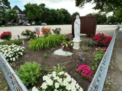 Peabody community rallies together after statue stolen from church