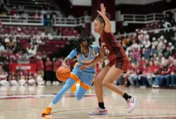 Tennessee beats Stanford as Cardinal, Lady Vols renew historic rivalry without Tara VanDerveer, Pat Summitt